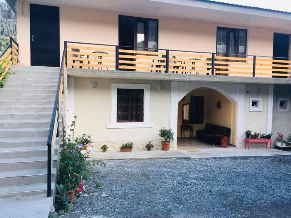 Guesthouse Kurdiani In Mestia Dış mekan fotoğraf